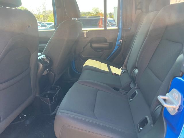 Used 2021 Jeep Gladiator Willys AWD/4WD image 22