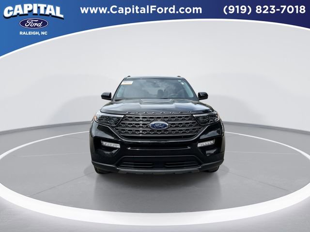 Certified 2023 Ford Explorer XLT w/ Equipment Group 202A image 3