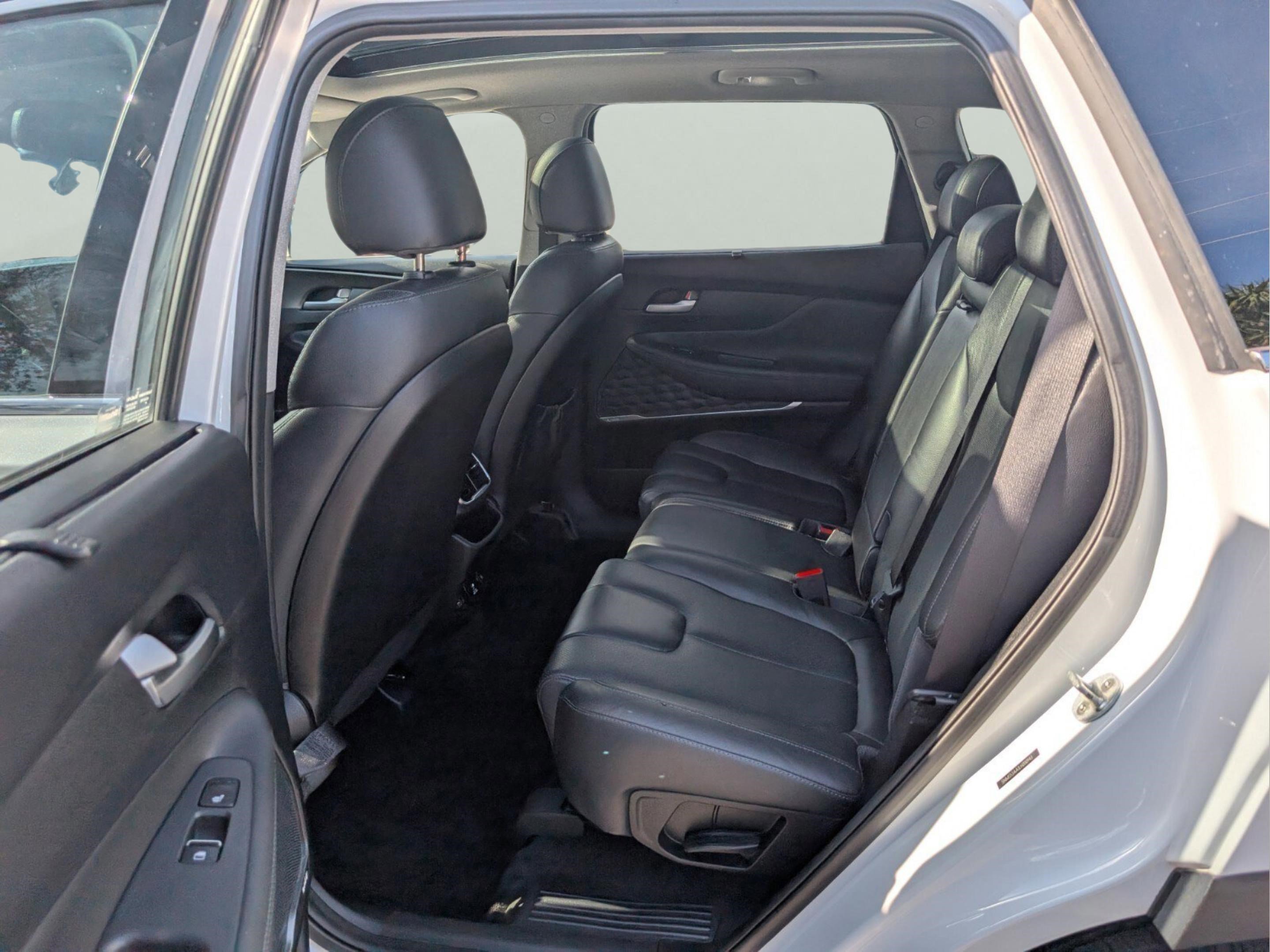 Used 2020 Hyundai Santa Fe Limited image 30