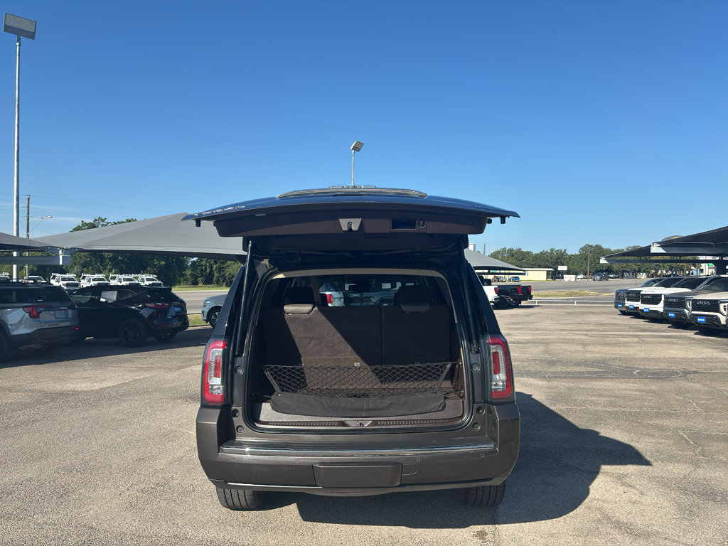 Used 2019 GMC Yukon Denali w/ Denali Ultimate Package RWD image 7