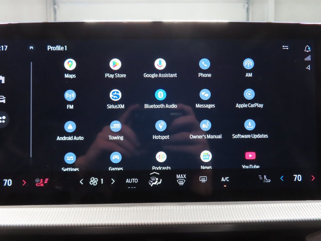 Used 2025 Ford Explorer ST image 21