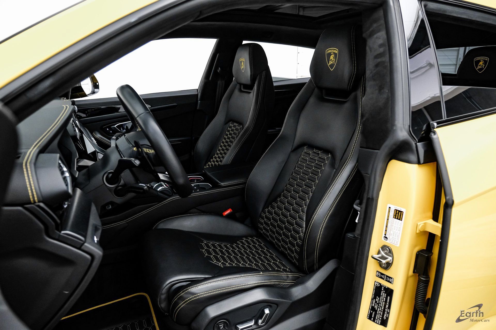 Used 2021 Lamborghini Urus image 41