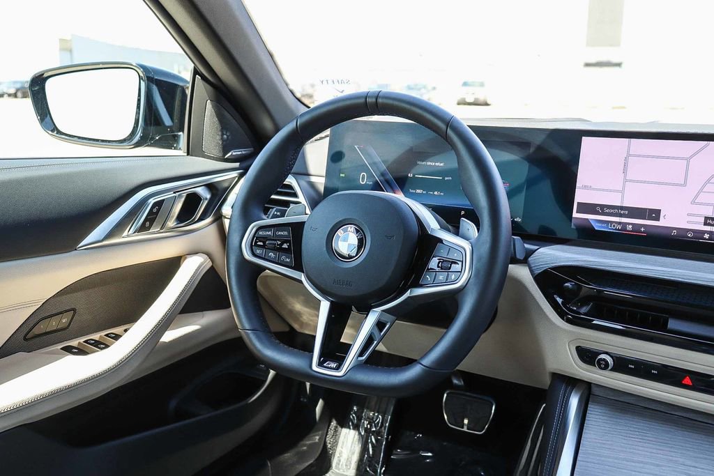 Used 2026 BMW 430i Convertible w/ M Sport Package RWD image 22