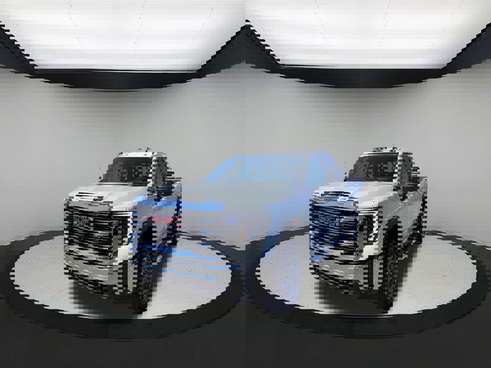 Used 2025 GMC Sierra 2500 SLE w/ SLE Value Package; image 4