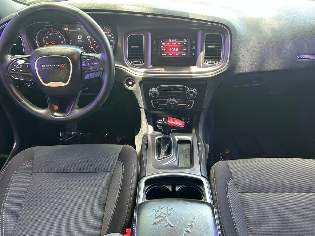 Used 2017 Dodge Charger SE RWD image 10