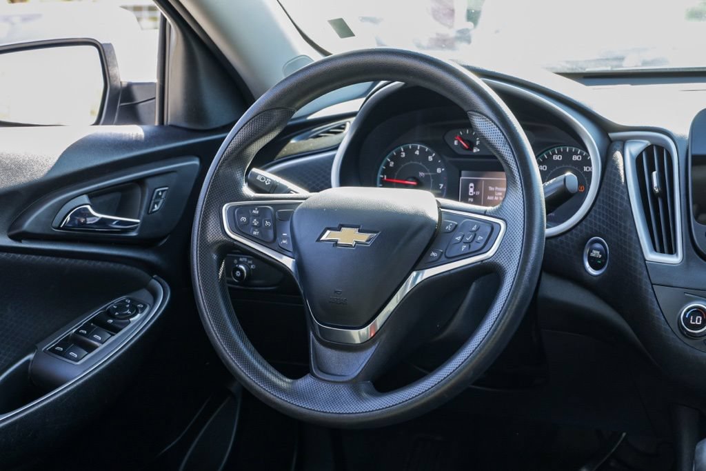 Used 2023 Chevrolet Malibu LT FWD image 25