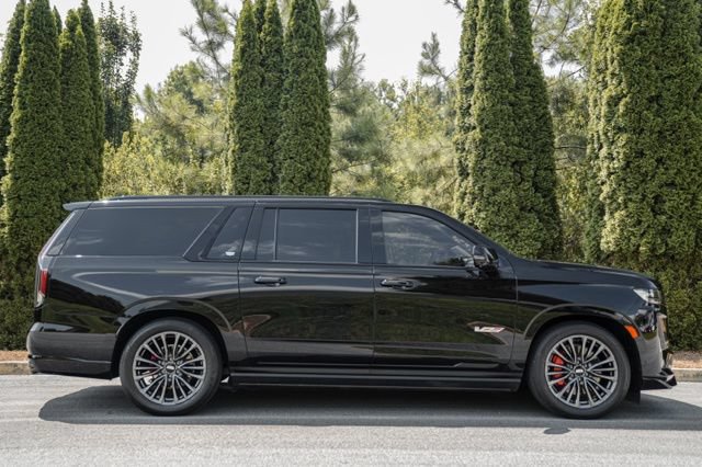 Used 2024 Cadillac Escalade ESV V w/ LPO, Floor Liner Package AWD/4WD image 13