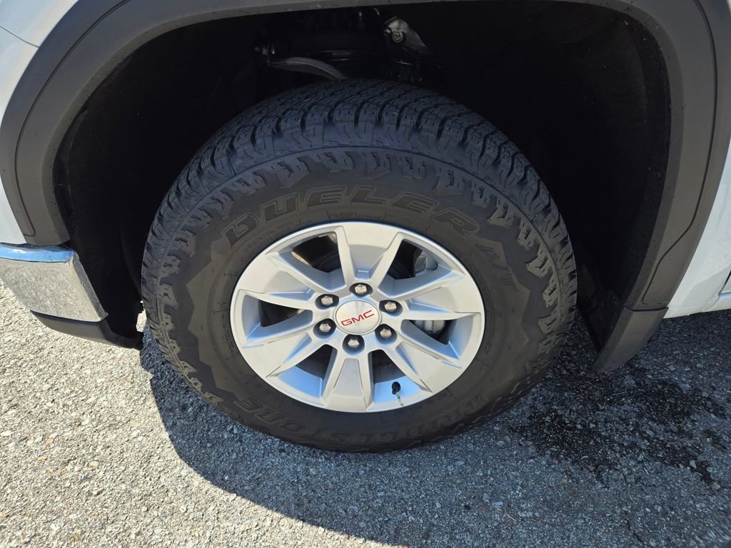 Used 2024 GMC Sierra 1500 Pro w/ Pro Value Package AWD/4WD image 9