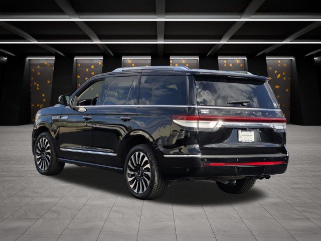 Used 2023 Lincoln Navigator Black Label AWD/4WD image 6