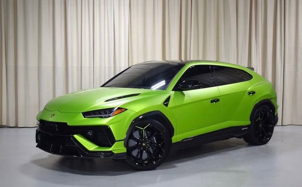 Used 2023 Lamborghini Urus Performante