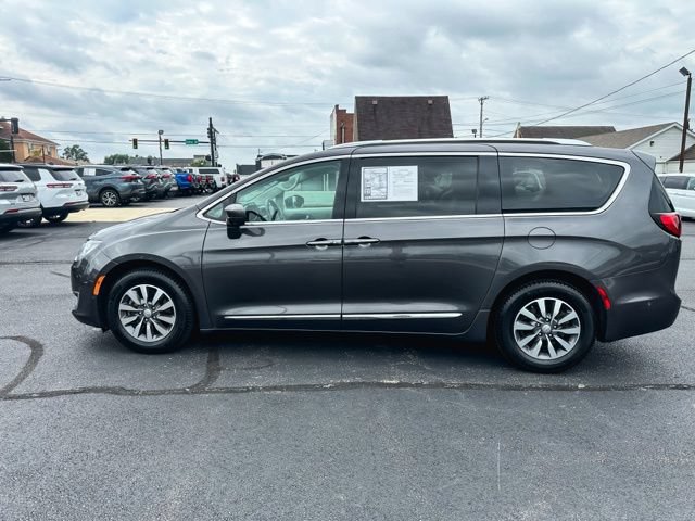Used 2020 Chrysler Pacifica Touring-L Plus w/ Advanced Safetytec Group FWD image 4