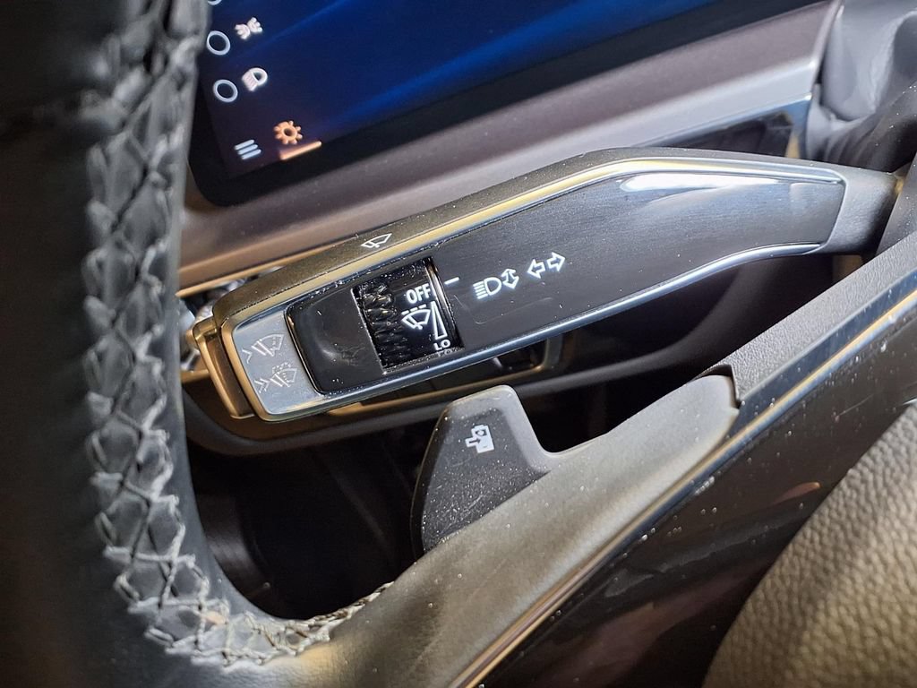 Certified 2024 Cadillac Lyriq Tech AWD/4WD image 7