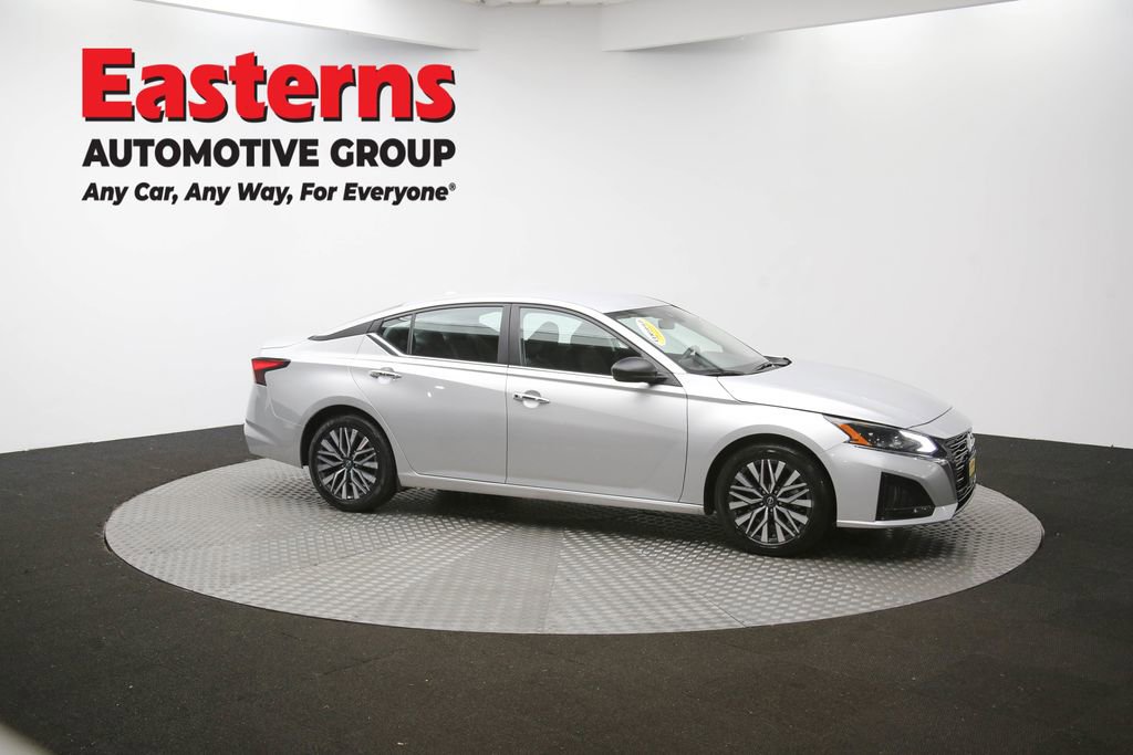 Used 2024 Nissan Altima 2.5 SV image 44