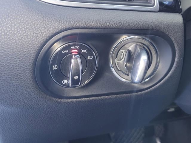 Used 2018 Porsche Macan image 31