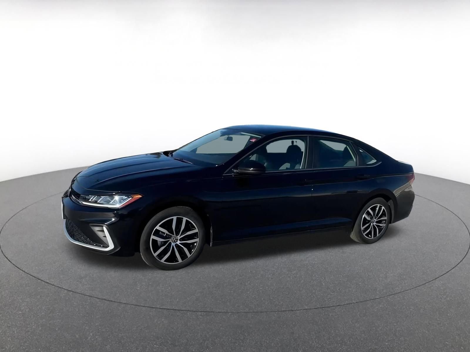 Used 2025 Volkswagen Jetta SE image 8