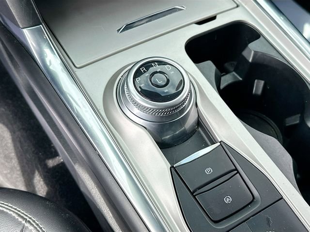 Used 2022 Ford Explorer XLT w/ Equipment Group 202A AWD/4WD image 18