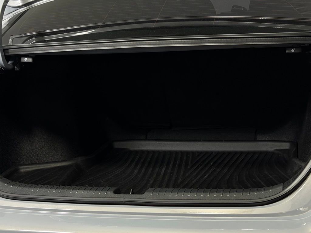 Used 2024 Honda Accord EX-L image 32