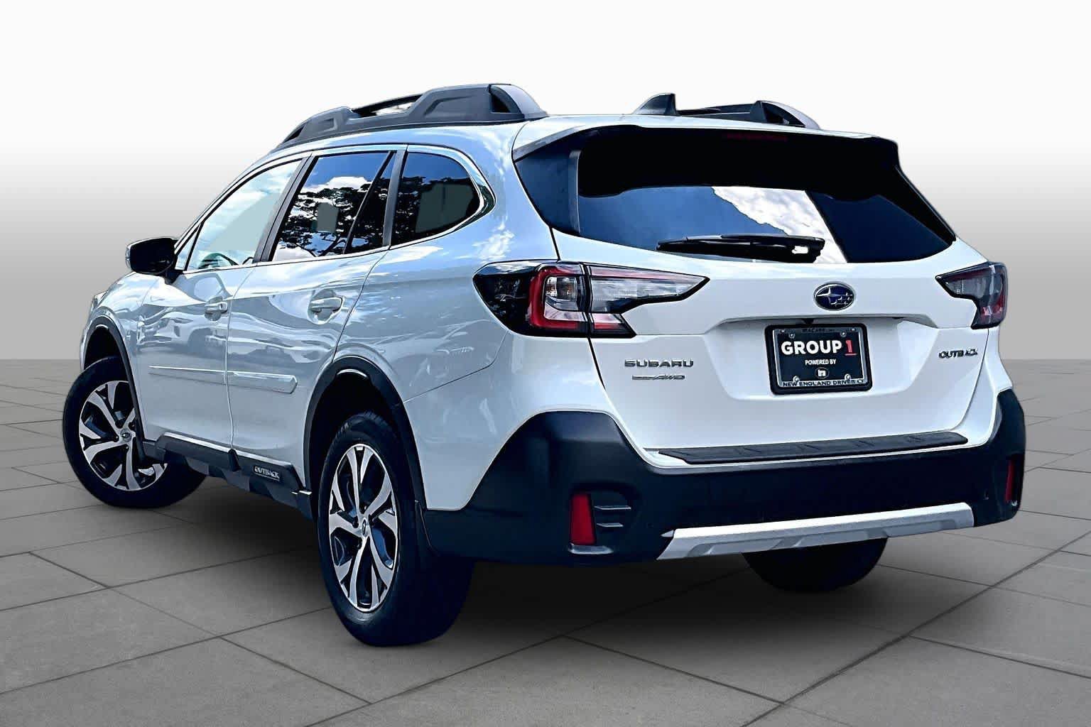 Used 2022 Subaru Outback Limited AWD/4WD image 12