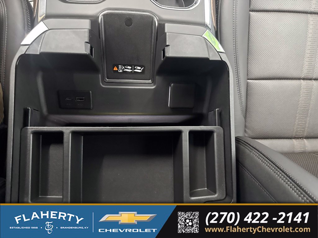 New 2026 Chevrolet Silverado 1500 High Country w/ Technology Package AWD/4WD image 32