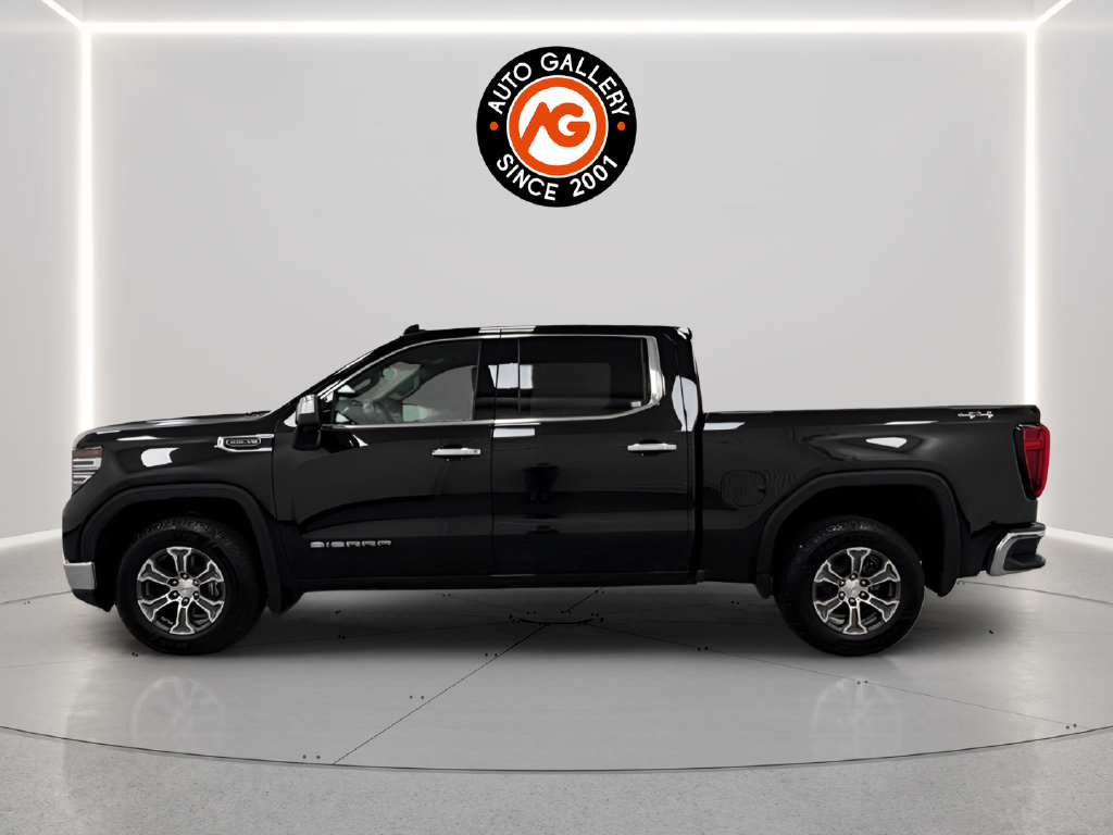 Used 2025 GMC Sierra 1500 SLT AWD/4WD image 4
