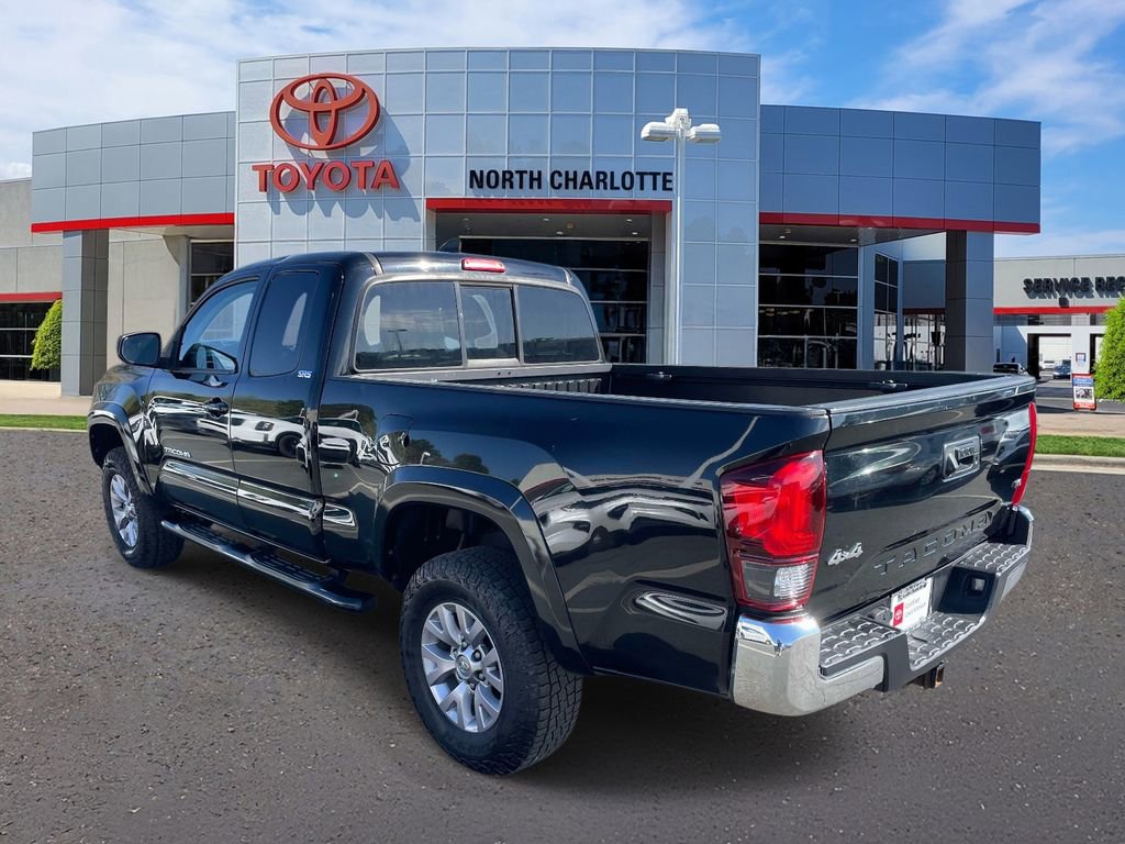 Used 2017 Toyota Tacoma SR5 w/ Tow Package image 7