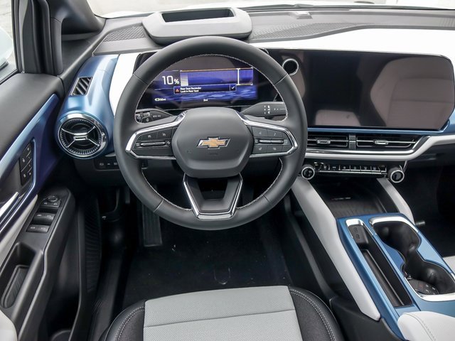 New 2026 Chevrolet Equinox EV LT image 17