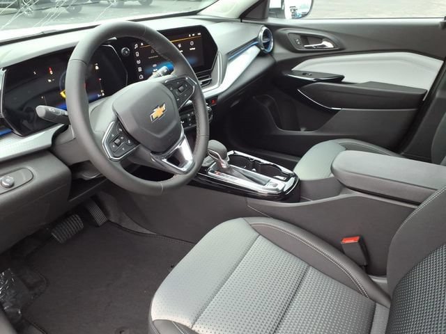 New 2026 Chevrolet Trax LT w/ LT Convenience Package FWD image 10