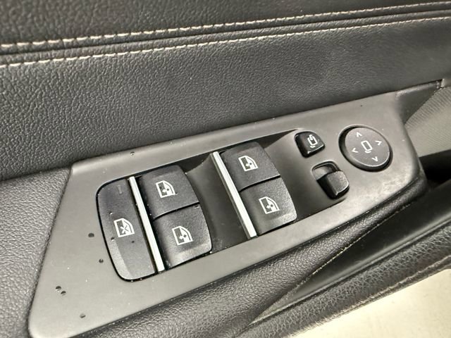 Used 2023 BMW 540i w/ Premium Package RWD image 28