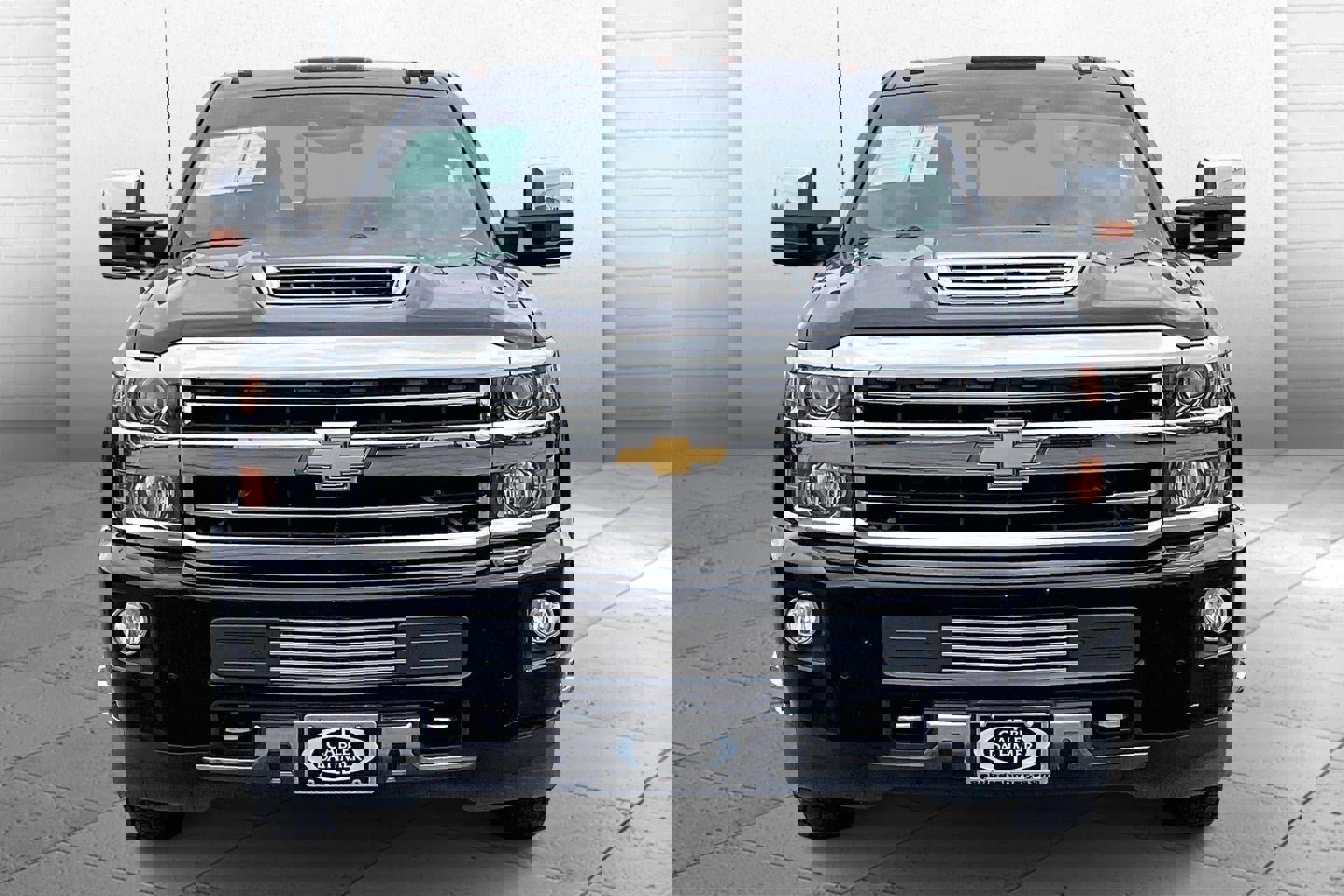 Used 2019 Chevrolet Silverado 3500 High Country w/ Duramax Plus Package image 2