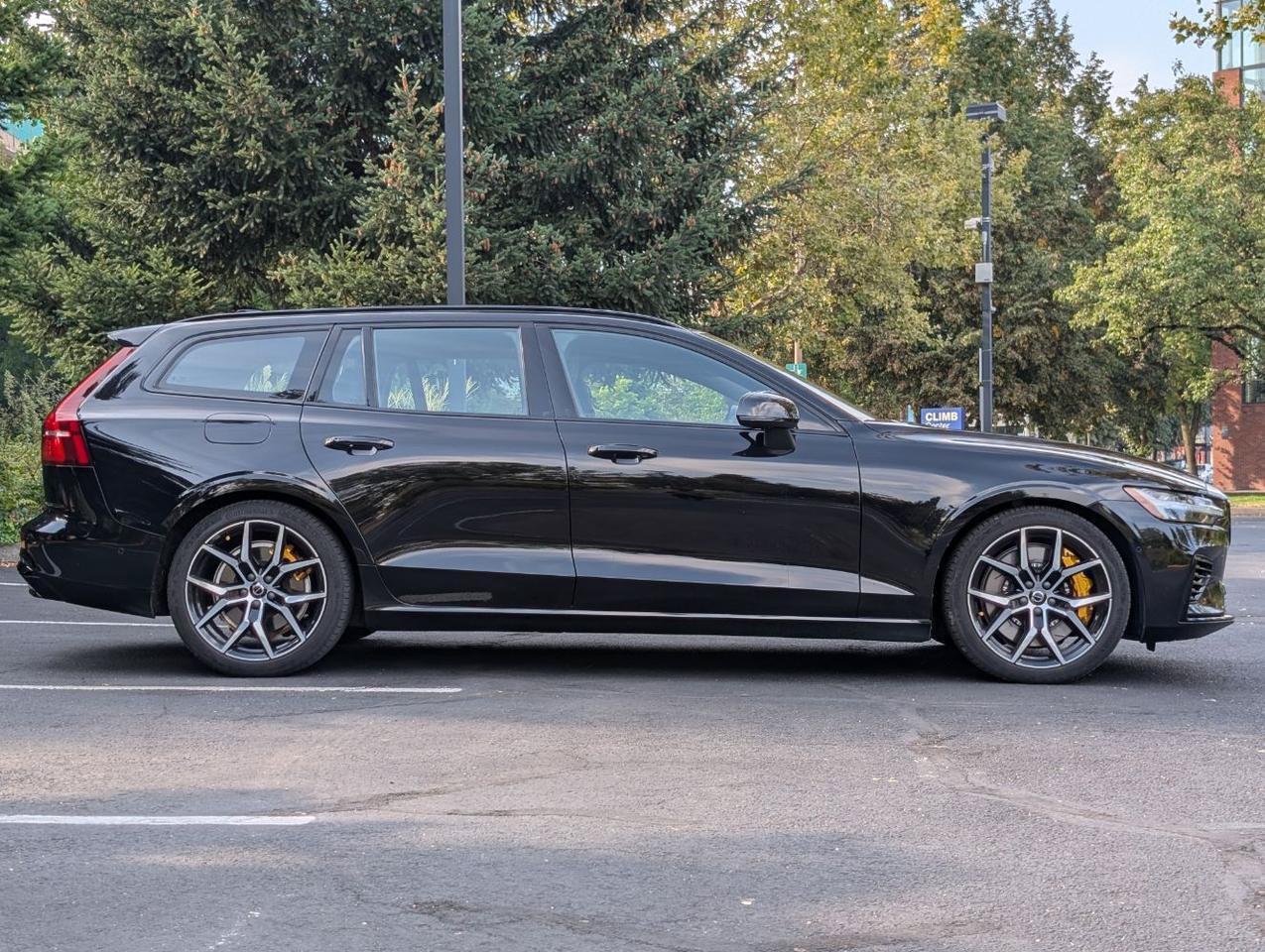 Used 2025 Volvo V60 T8 Polestar AWD/4WD image 8