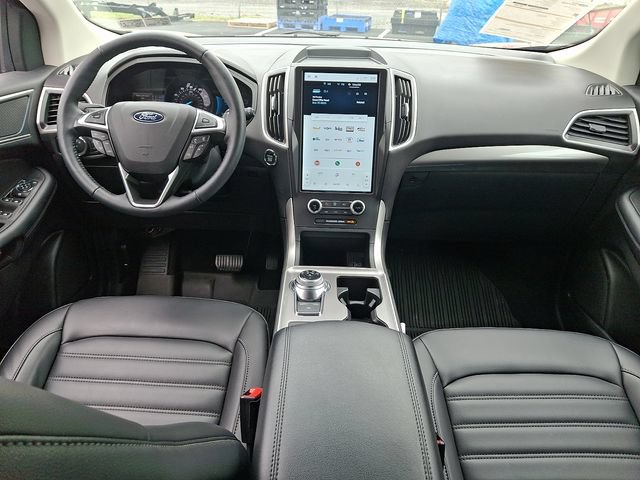 Certified 2024 Ford Edge SEL w/ Convenience Package AWD/4WD image 18