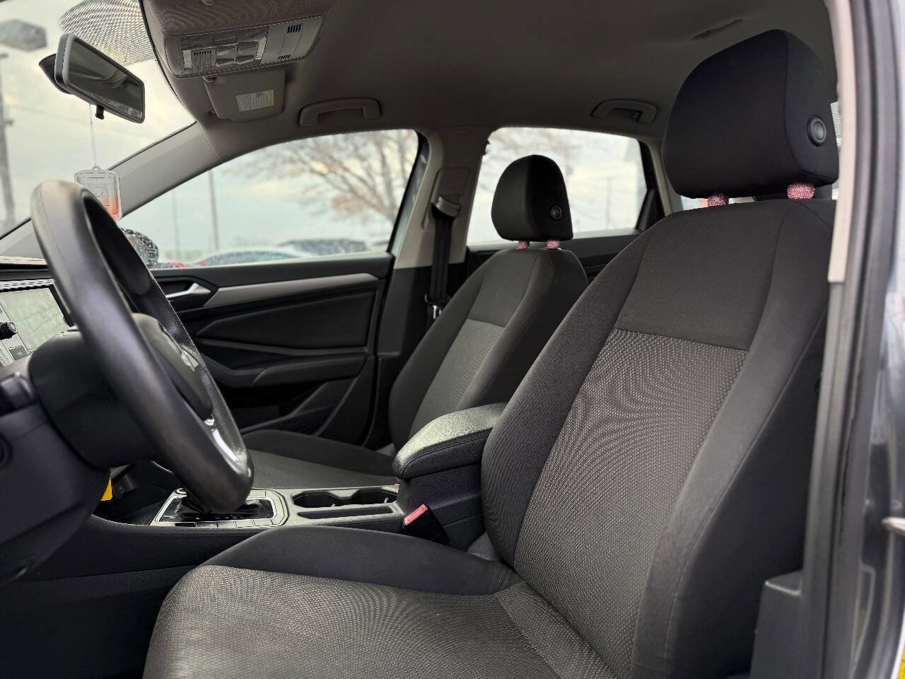 Used 2019 Volkswagen Jetta R-Line image 12