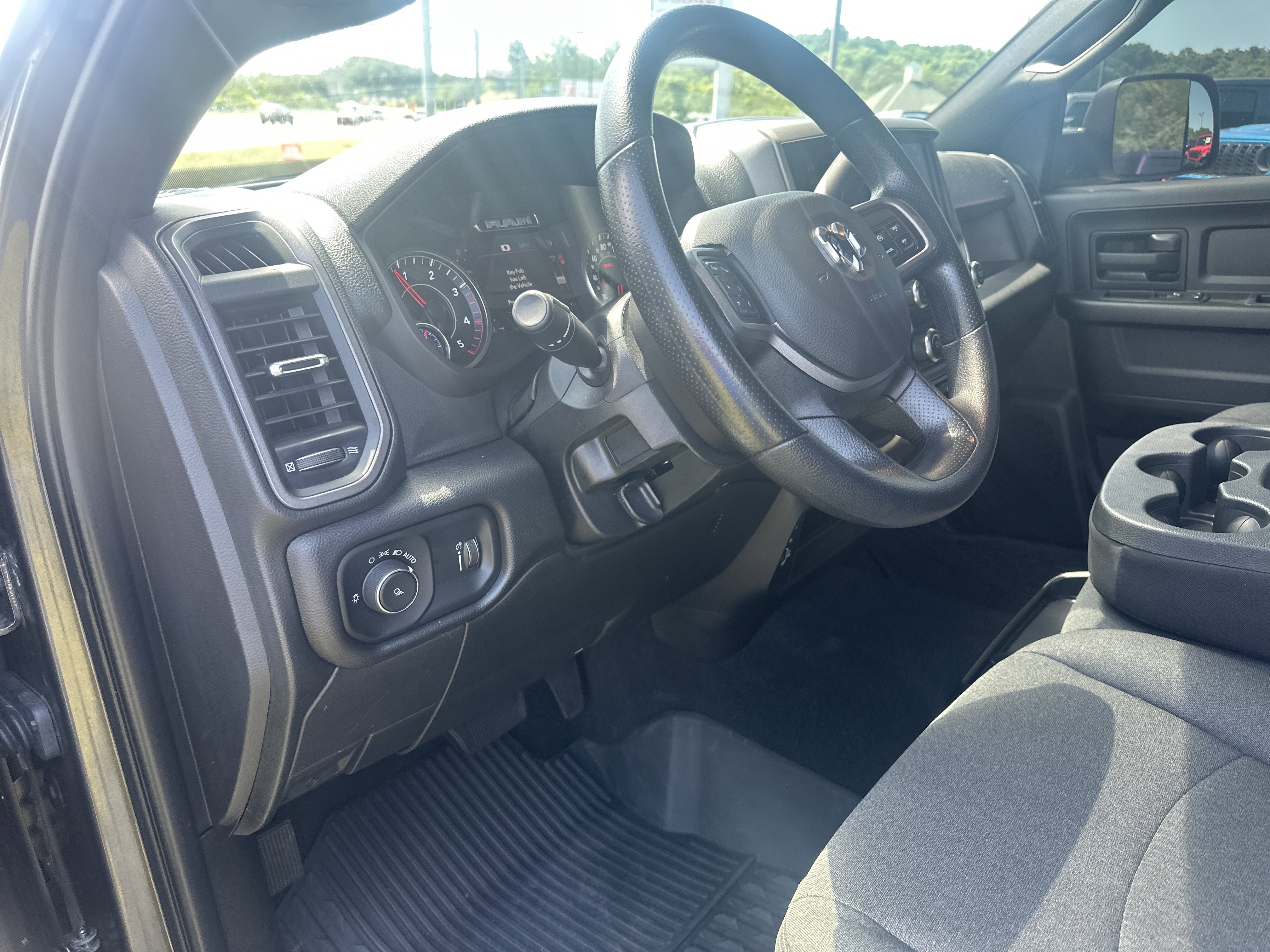 Used 2022 RAM 3500 Tradesman AWD/4WD image 16