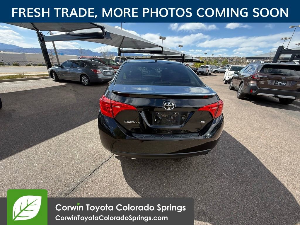 Used 2018 Toyota Corolla SE w/ SE Premium Package FWD image 7