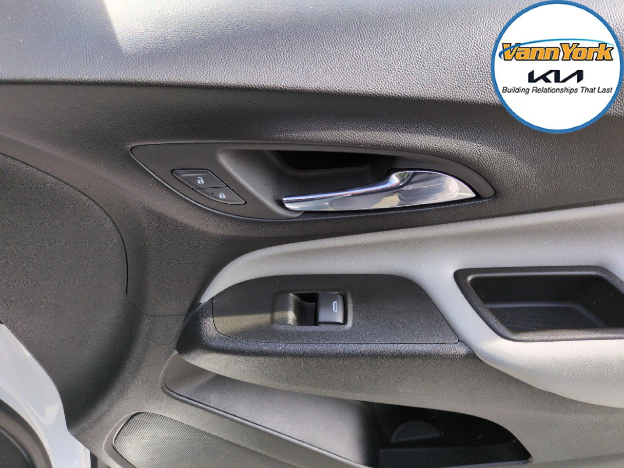 Used 2023 Chevrolet Equinox LS w/ Driver Confidence II Package image 44