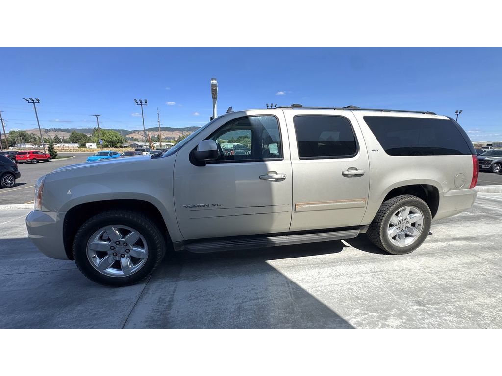 Used 2013 GMC Yukon XL SLT AWD/4WD image 4