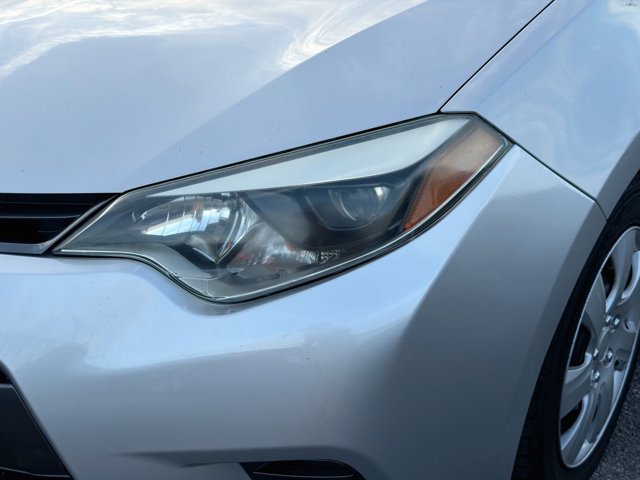 Used 2015 Toyota Corolla LE FWD image 9