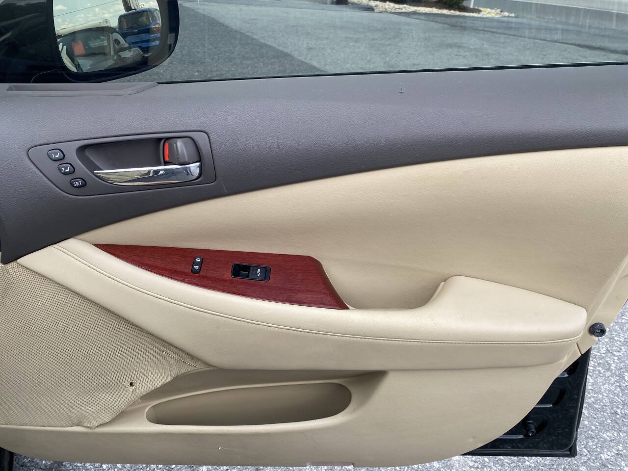 Used 2009 Lexus ES 350 w/ Premium Pkg Plus FWD image 16
