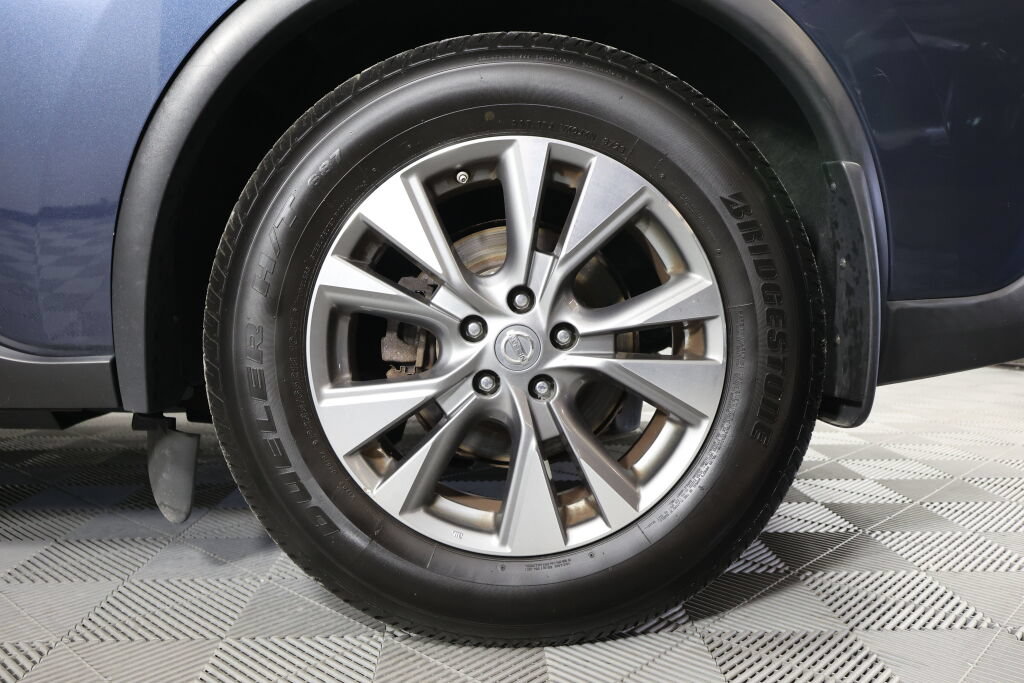 Used 2015 Nissan Murano SL w/ SL Technology Package AWD/4WD image 8