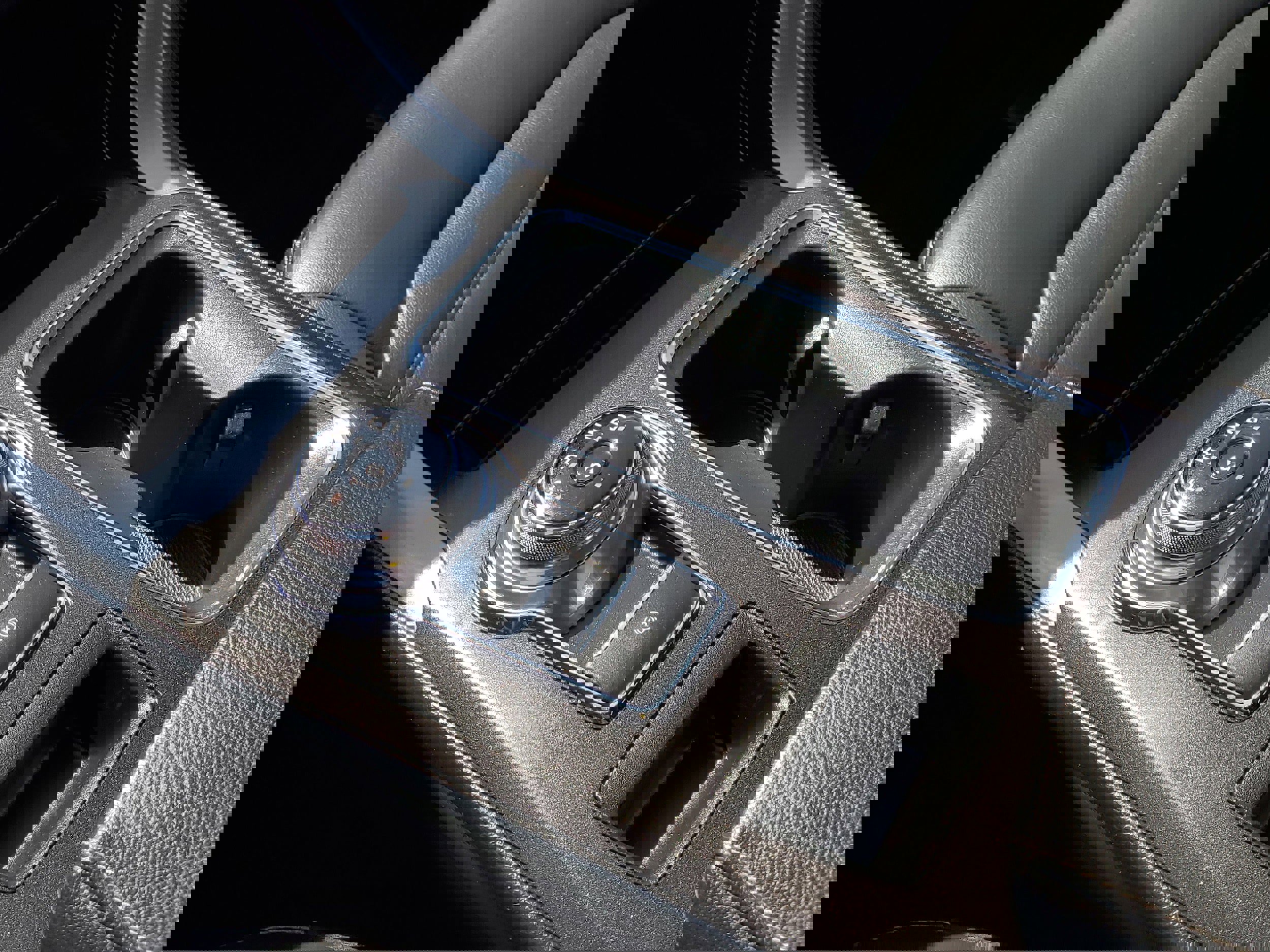 Certified 2017 Ford Fusion SE w/ Fusion SE Technology Package image 32