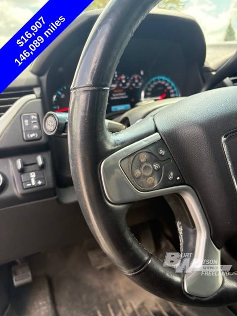 Used 2017 GMC Yukon XL SLT w/ Open Road Package AWD/4WD image 13
