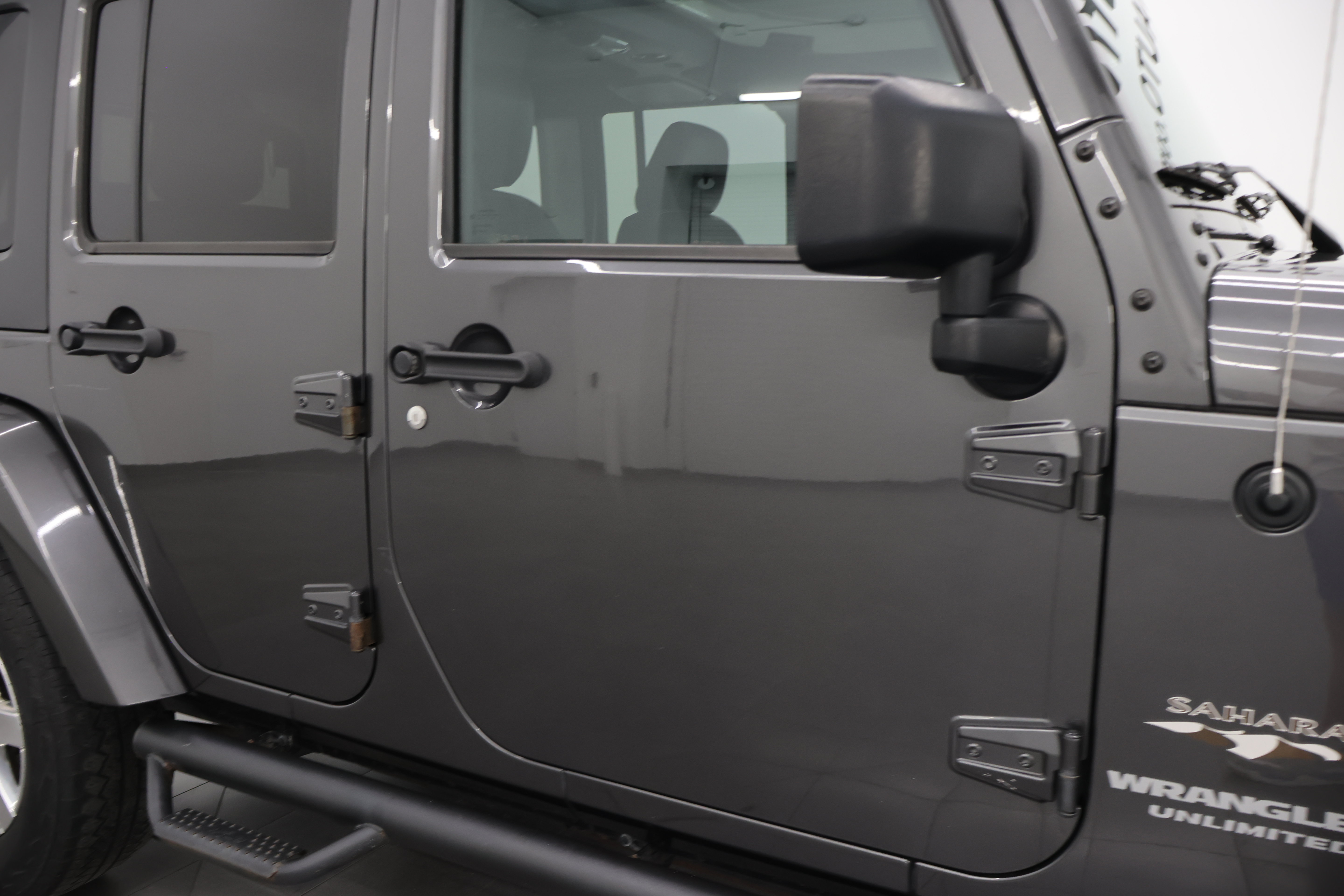 Used 2017 Jeep Wrangler Unlimited Sahara w/ Connectivity Group AWD/4WD image 20