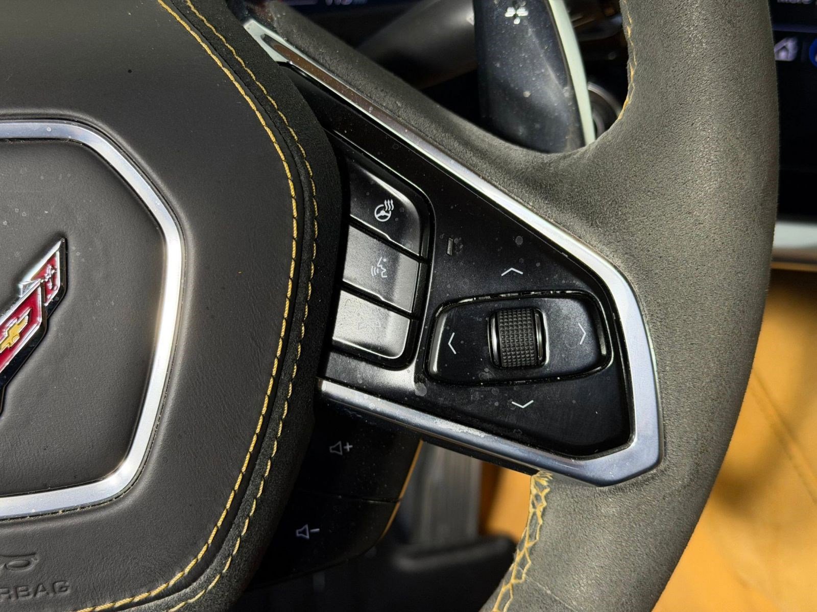 Used 2020 Chevrolet Corvette Stingray Premium Cpe w/ 3LT Preferred Equipment Group image 15