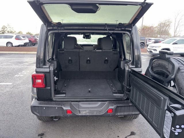 Used 2025 Jeep Wrangler Unlimited Sahara w/ Safety Group image 14
