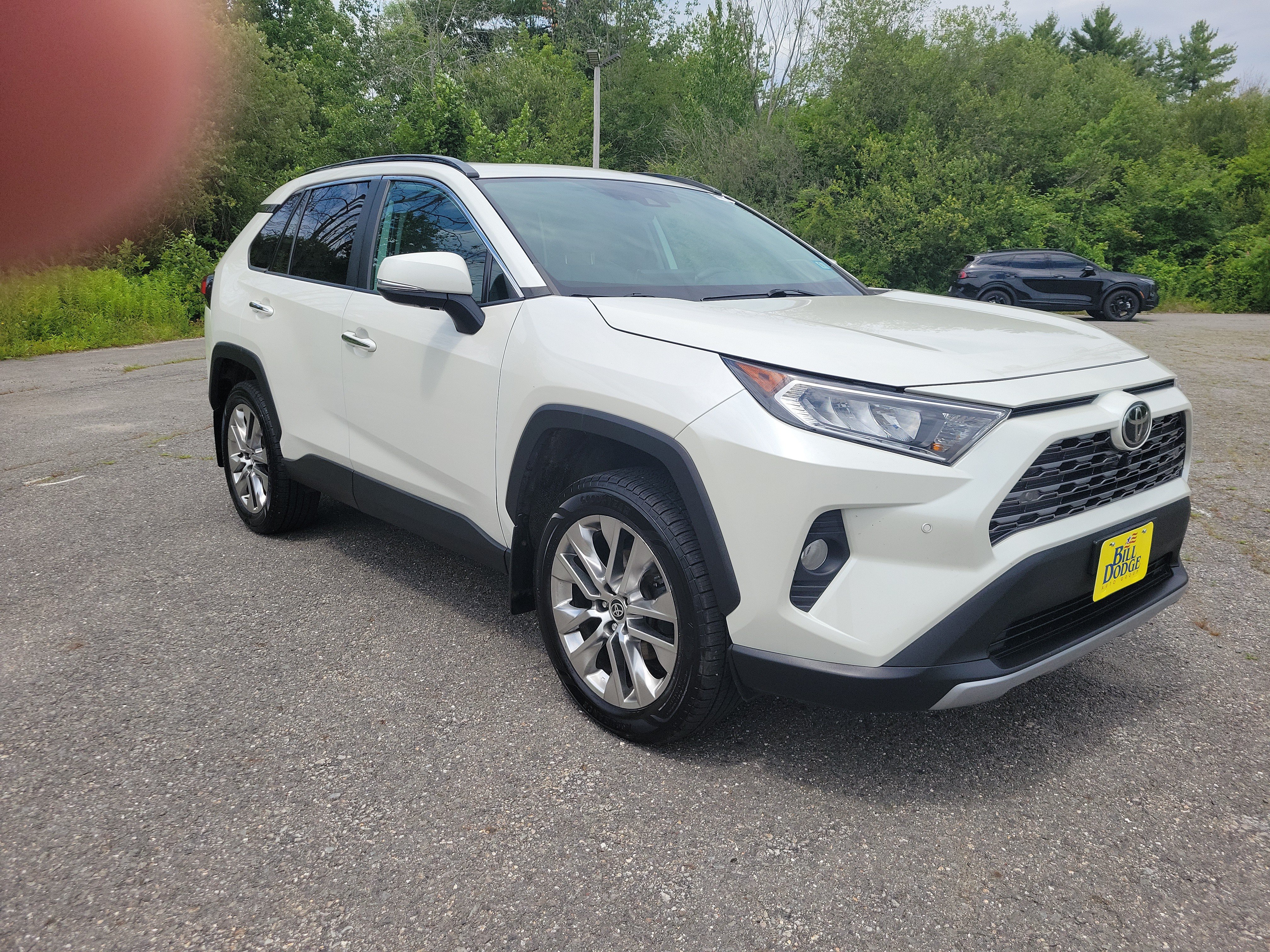 Used 2021 Toyota RAV4 Limited AWD/4WD image 3