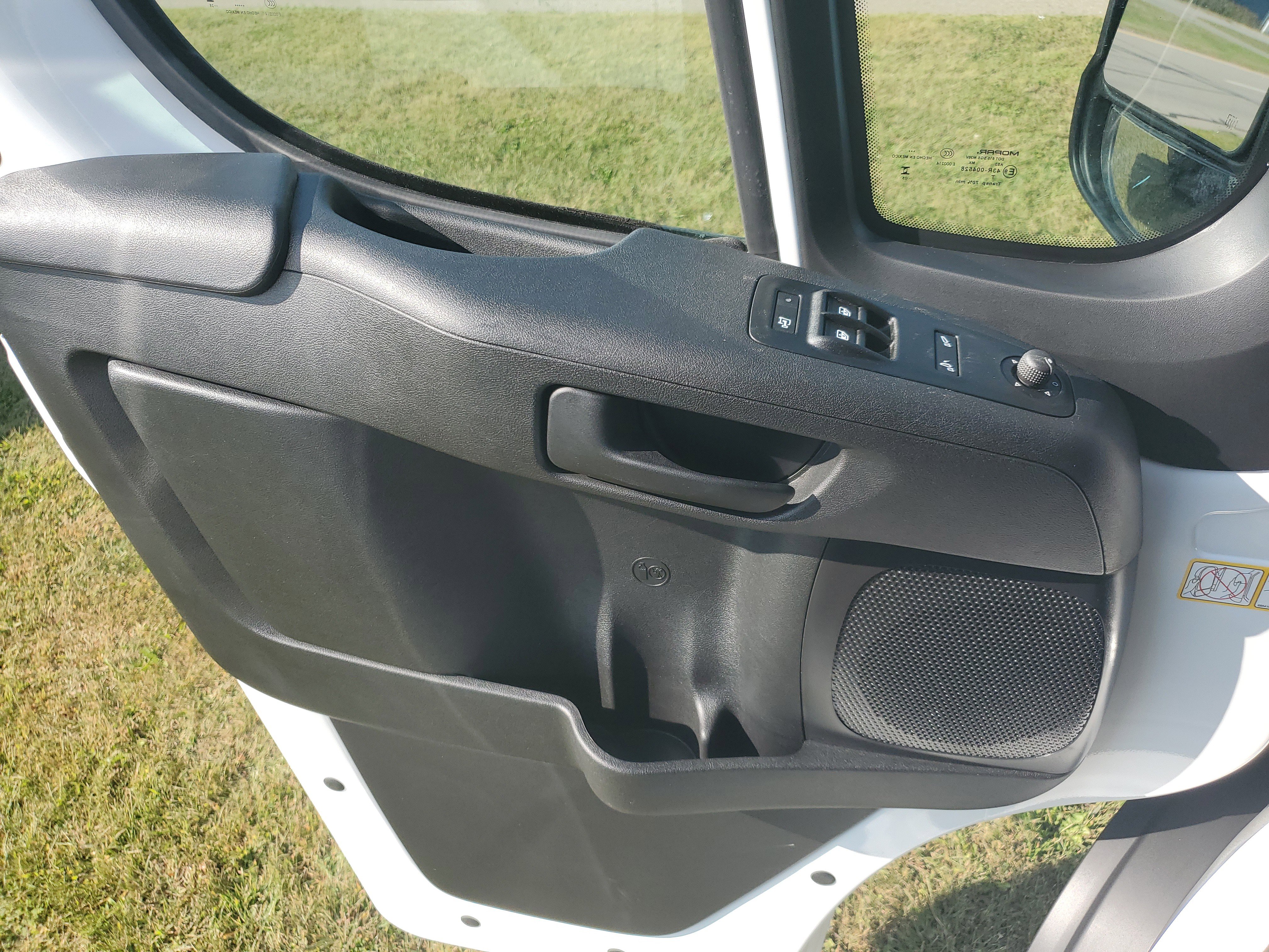 Used 2025 RAM ProMaster 2500 w/ Safety Group image 7