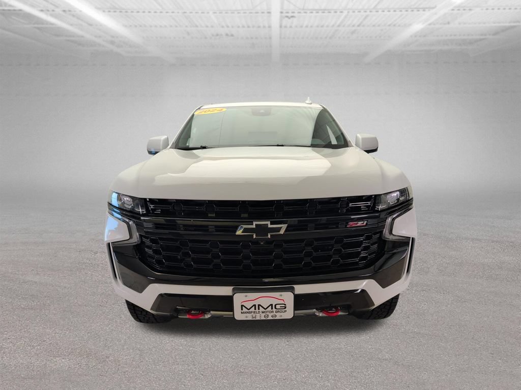 Used 2024 Chevrolet Suburban Z71 w/ Luxury Package AWD/4WD image 8