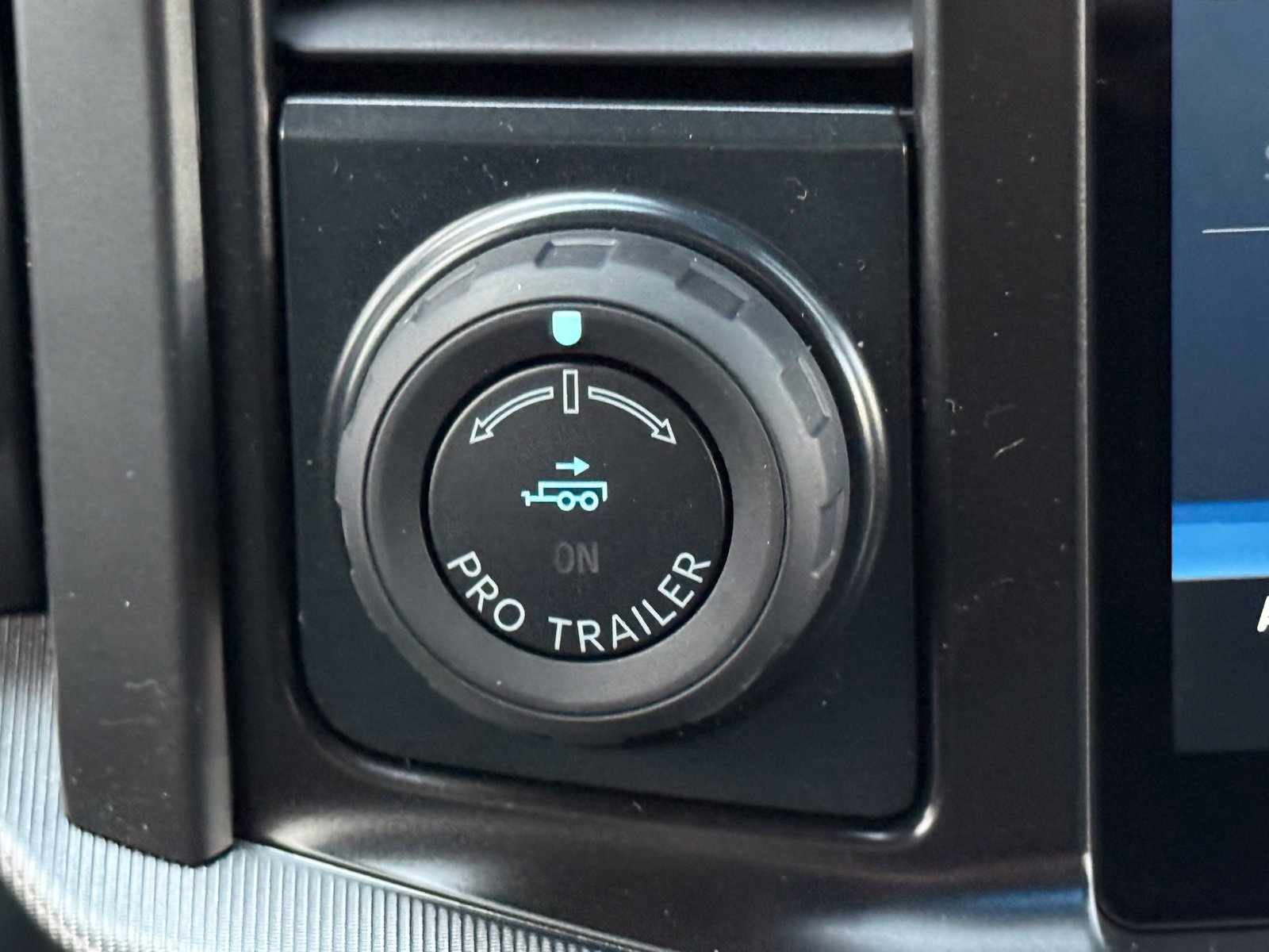 New 2026 Ford F150 Lariat w/ Equipment Group 502A High AWD/4WD image 28