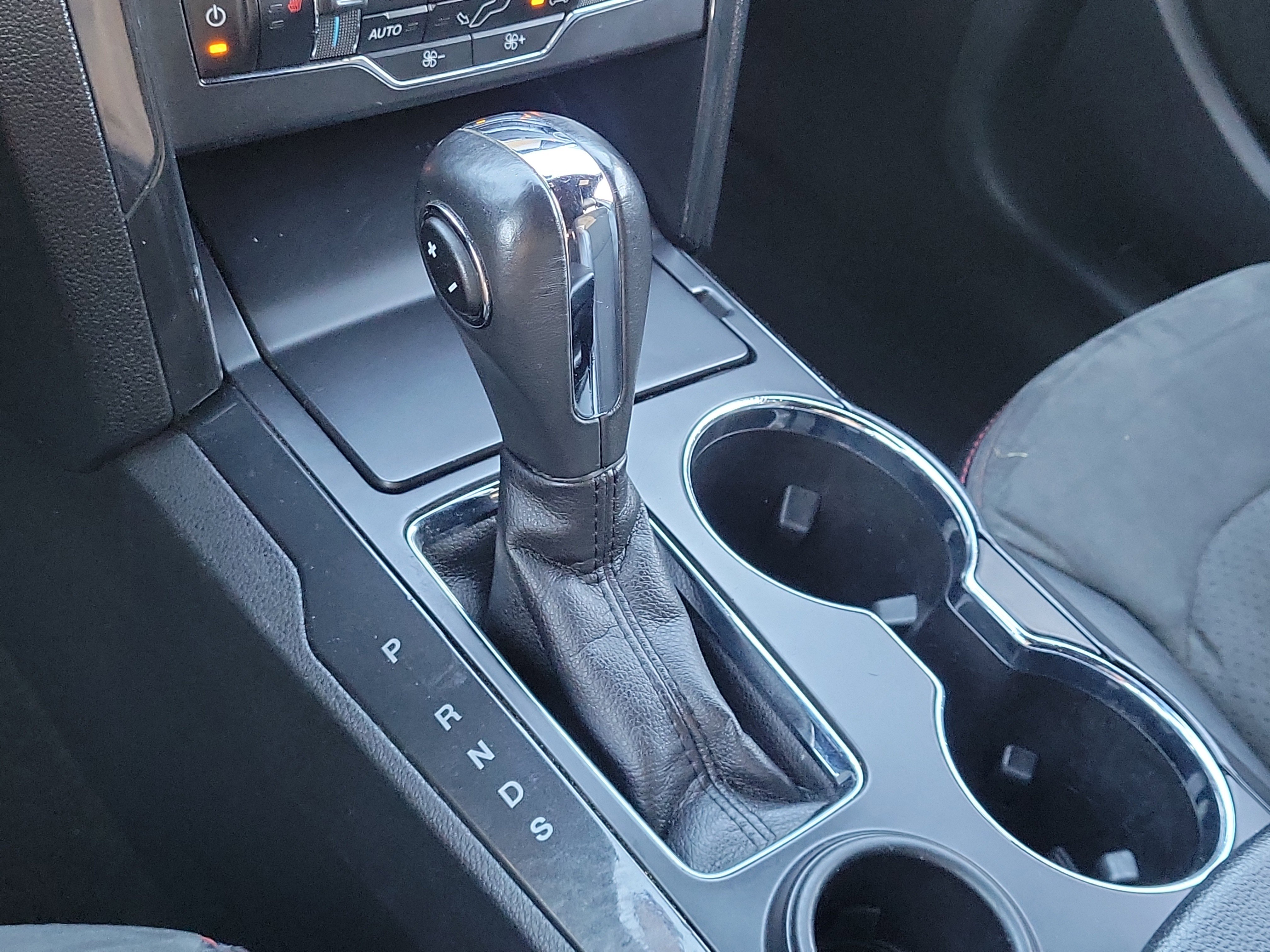 Used 2019 Ford Explorer XLT w/ Equipment Group 202A image 23