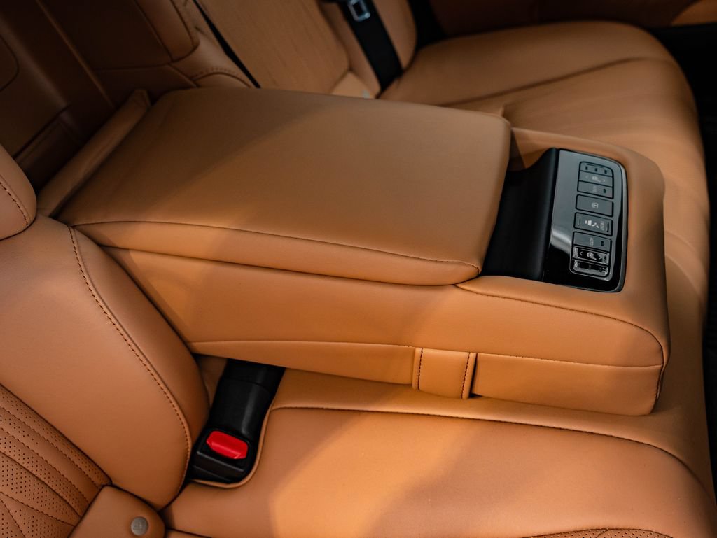 Certified 2023 Lexus LS 500 AWD w/ Interior Upgrade Package image 46